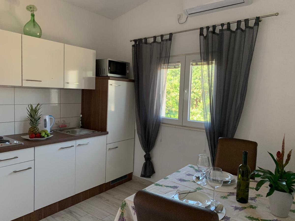 Apartments Fortuna Biograd Na Moru Buitenkant foto