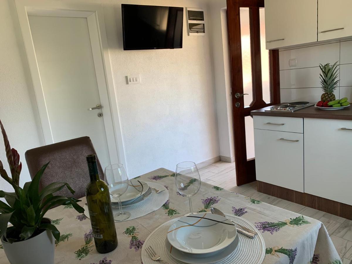 Apartments Fortuna Biograd Na Moru Buitenkant foto