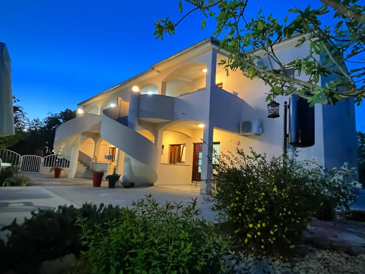 Apartments Fortuna Biograd Na Moru Buitenkant foto