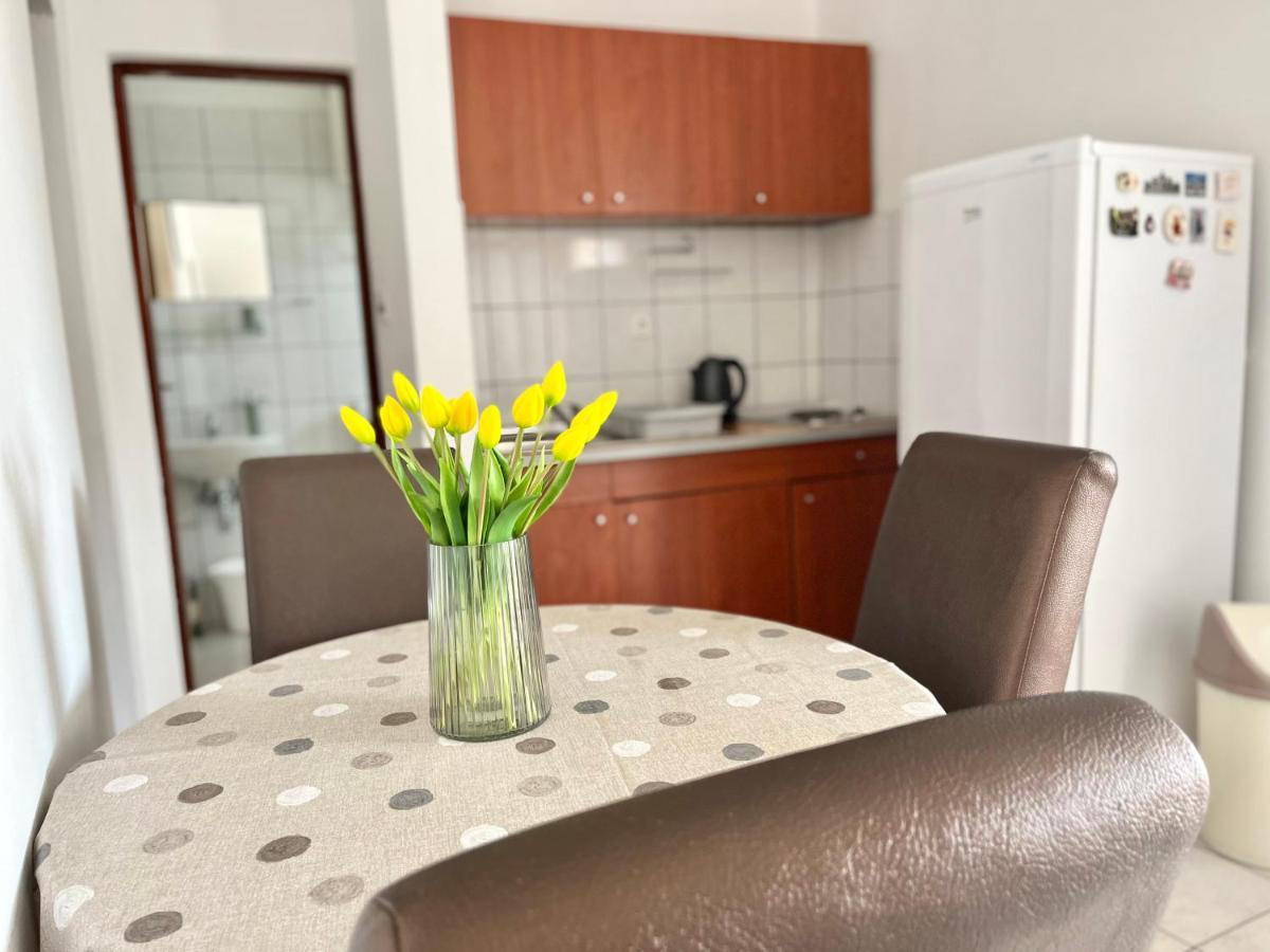 Apartments Fortuna Biograd Na Moru Buitenkant foto