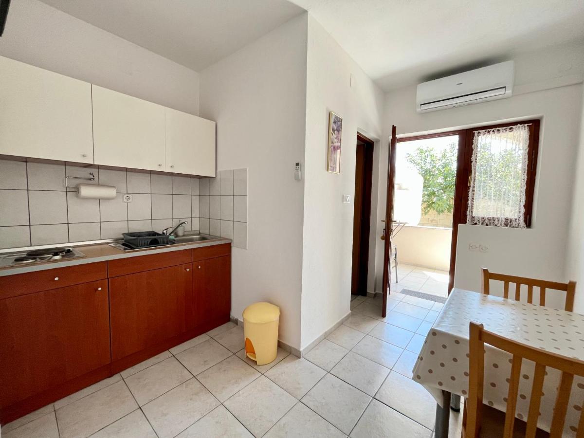 Apartments Fortuna Biograd Na Moru Buitenkant foto