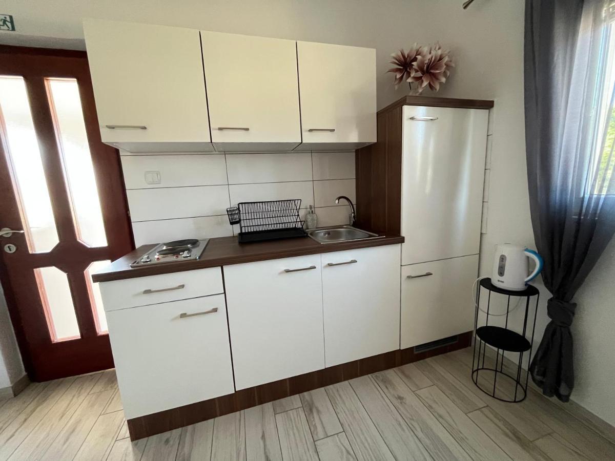 Apartments Fortuna Biograd Na Moru Buitenkant foto