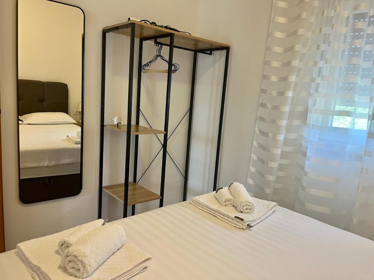 Apartments Fortuna Biograd Na Moru Buitenkant foto